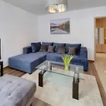 Rentplanet - Podgorze Апартаменты