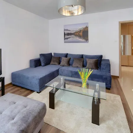 Rentplanet - Podgorze Apartment